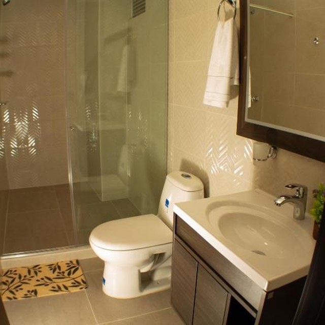 Baño privado de una habitación del Hotel Harmony Ipiales